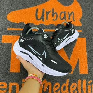 NIKE ZOOM NEGRO X BLANCO + PLANTILLA SEMIORTOPEDICA