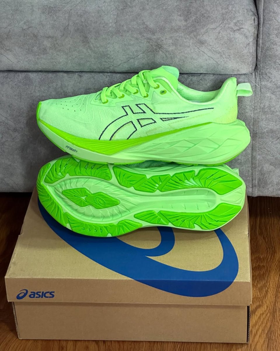 Asics Novablast 4 "Green" - Imagen 2